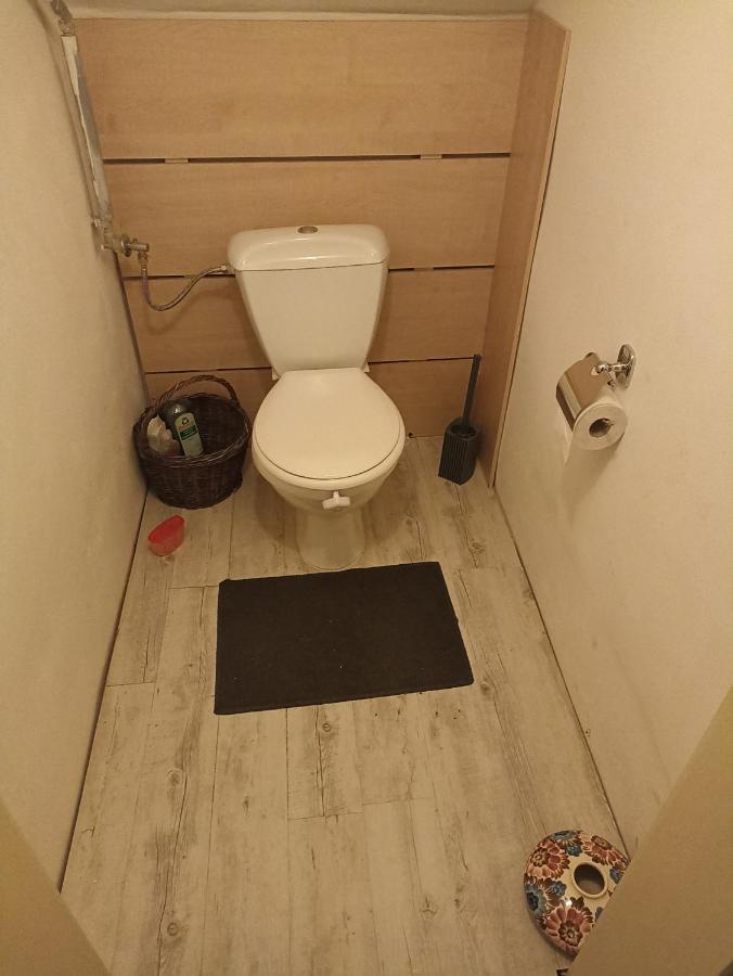 Stolcova Room Komarov Buitenkant foto